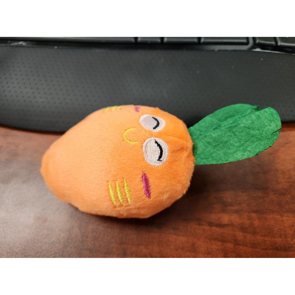 Carrot Design Squeaky Dog Toy